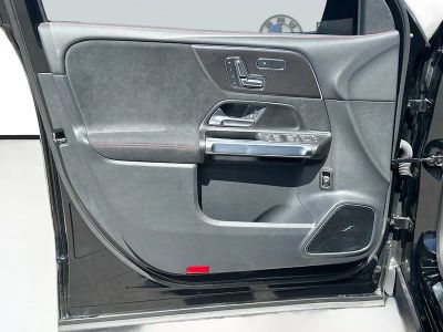 2025 Mercedes-Benz GLB — photo 19 view