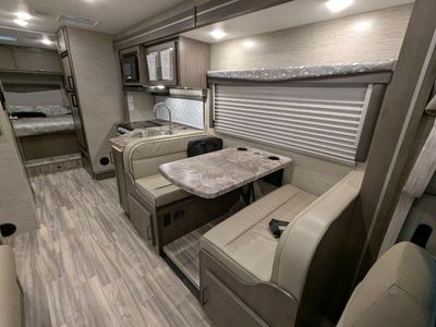 2024 Thor Motor Coach Four Winds — photo 12 view