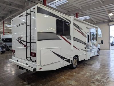 2024 Thor Motor Coach Four Winds — photo 21 view