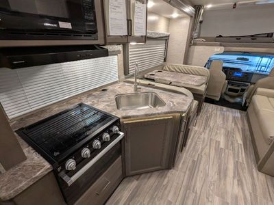 2024 Thor Motor Coach Four Winds — photo 20 view