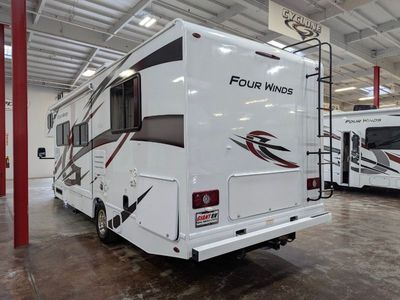 2024 Thor Motor Coach Four Winds — photo 10 view