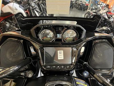 2026 Indian Motorcycle Challenger Dark Horse 112 Black Smoke - Photo 9