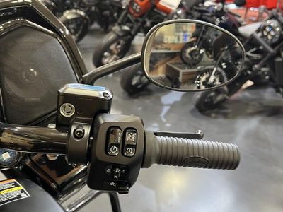 2026 Indian Motorcycle Challenger Dark Horse 112 Black Smoke - Photo 10