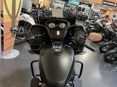 2026 Indian Motorcycle Challenger Dark Horse 112 Black Smoke - Photo 7