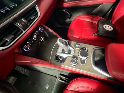 2021 Alfa Romeo Stelvio — photo 22 view