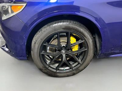 2021 Alfa Romeo Stelvio — photo 11 view