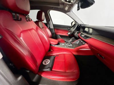 2021 Alfa Romeo Stelvio — photo 27 view