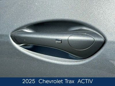 2025 Chevrolet Trax - Photo 14