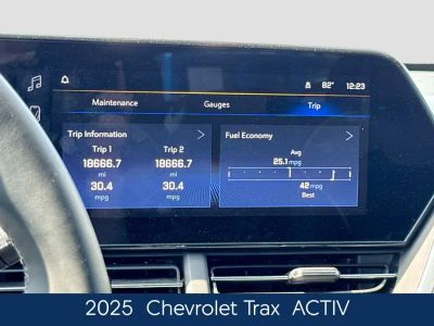 2025 Chevrolet Trax - Photo 30