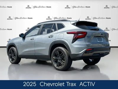 2025 Chevrolet Trax - Photo 5