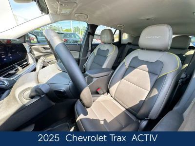 2025 Chevrolet Trax - Photo 15