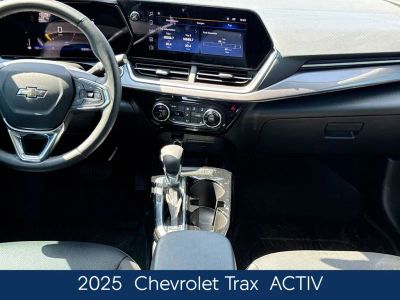 2025 Chevrolet Trax - Photo 29