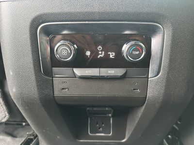 2025 Chevrolet Suburban - Photo 25