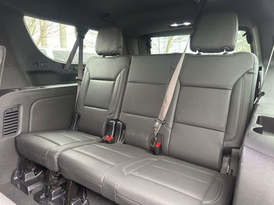 2025 Chevrolet Suburban - Photo 24
