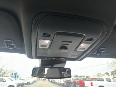 2025 Chevrolet Suburban - Photo 27
