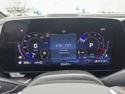 2025 Chevrolet Suburban - Photo 18