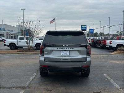 2025 Chevrolet Suburban - Photo 6