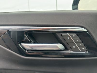 2025 Chevrolet Suburban - Photo 20