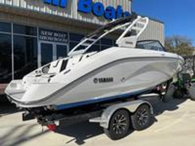 2026 Yamaha 222 SE - Photo 3