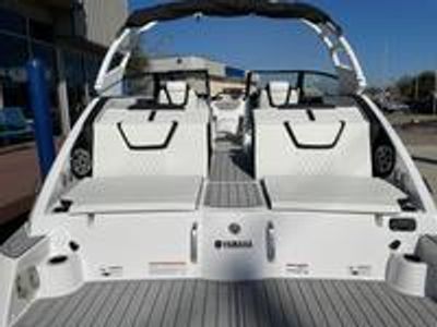 2026 Yamaha 222 SE - Photo 12