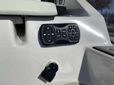 2026 Yamaha 222 SE - Photo 8