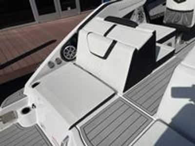 2026 Yamaha 222 SE - Photo 16