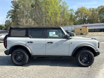 2026 Ford Bronco — photo 8 view