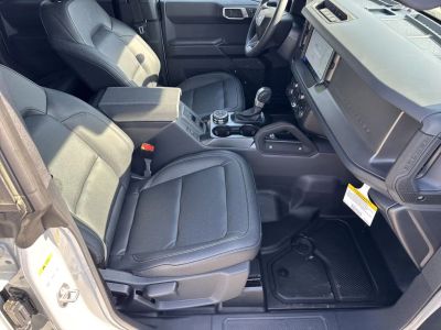 2026 Ford Bronco — photo 13 view
