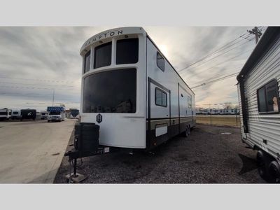 2025 CrossRoads RV Hampton - Photo 1