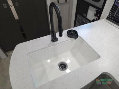 2027 Coachmen RV Catalina Legacy — photo 34 view