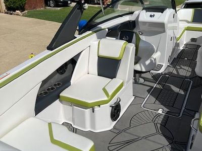 2017 Scarab 255 Impulse - Photo 4