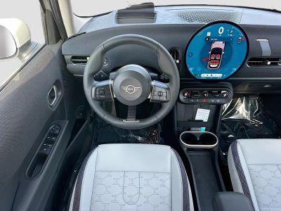 2026 MINI Hardtop 4 Door — photo 17 view