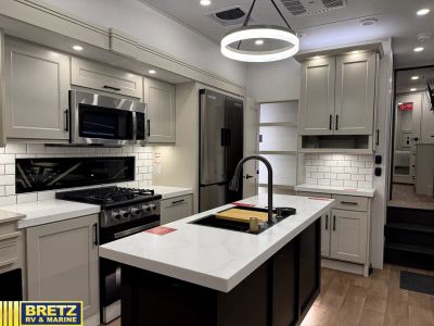 2026 Grand Design Solitude - Photo 9