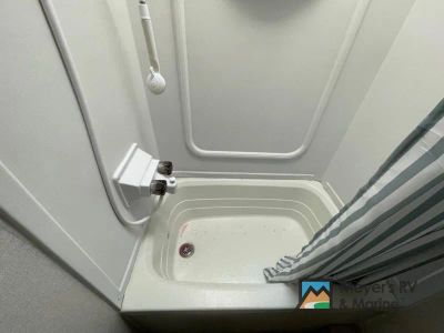 2022 Coachmen RV Apex Ultra-Lite - Photo 32