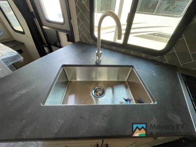 2022 Coachmen RV Apex Ultra-Lite - Photo 12