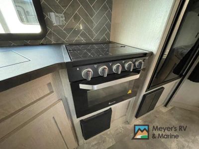 2022 Coachmen RV Apex Ultra-Lite - Photo 14