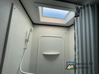 2022 Coachmen RV Apex Ultra-Lite - Photo 34