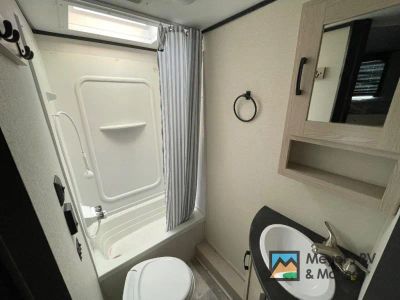 2022 Coachmen RV Apex Ultra-Lite - Photo 27