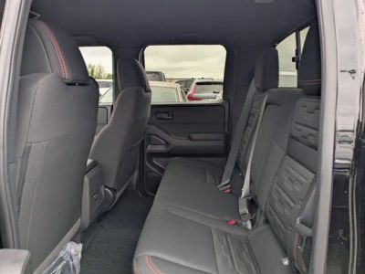 2026 Nissan Frontier — photo 13 view