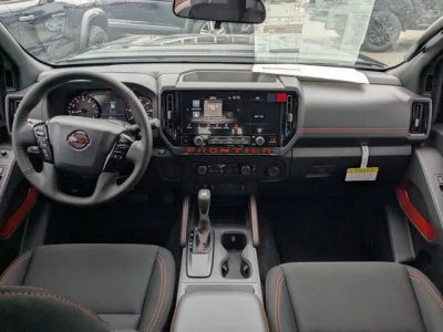 2026 Nissan Frontier — photo 14 view