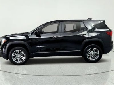 2025 GMC Terrain — side profile view