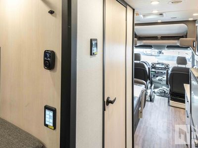 2026 Tiffin Motorhomes Open Trail - Photo 18