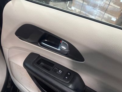 2024 Chrysler Pacifica — photo 21 view