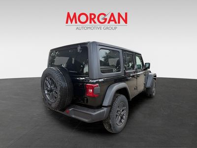 2025 Jeep Wrangler - Photo 5