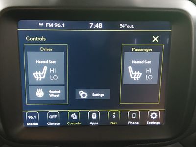 2022 Jeep Renegade - Photo 18