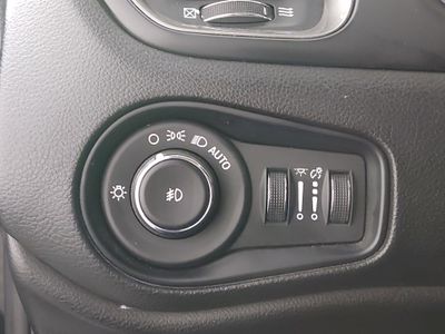 2022 Jeep Renegade - Photo 13