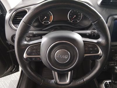 2022 Jeep Renegade - Photo 12