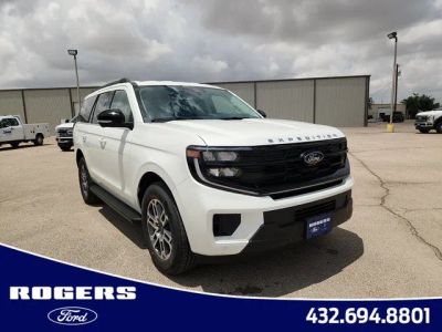 2026 Ford Expedition Active in Star White Metallic Tri-Coat — front three-quarter view