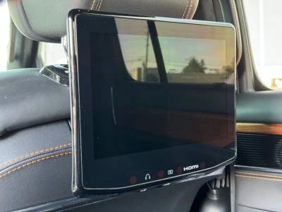 2022 Jeep Grand Wagoneer - Photo 34