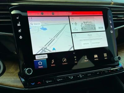 2022 Jeep Grand Wagoneer - Photo 28